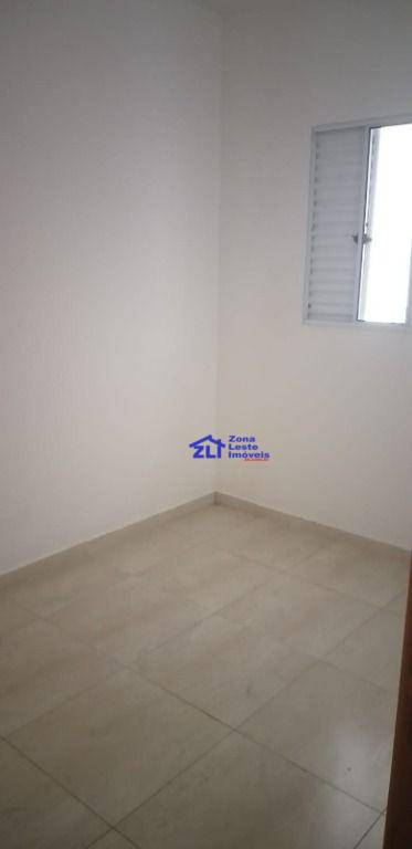 Apartamento à venda com 2 quartos, 34m² - Foto 2