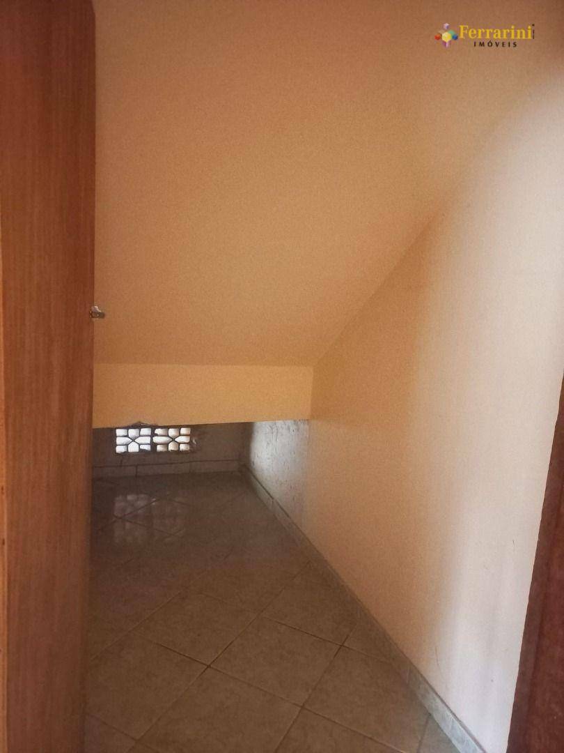 Sobrado para alugar com 4 quartos, 198m² - Foto 7