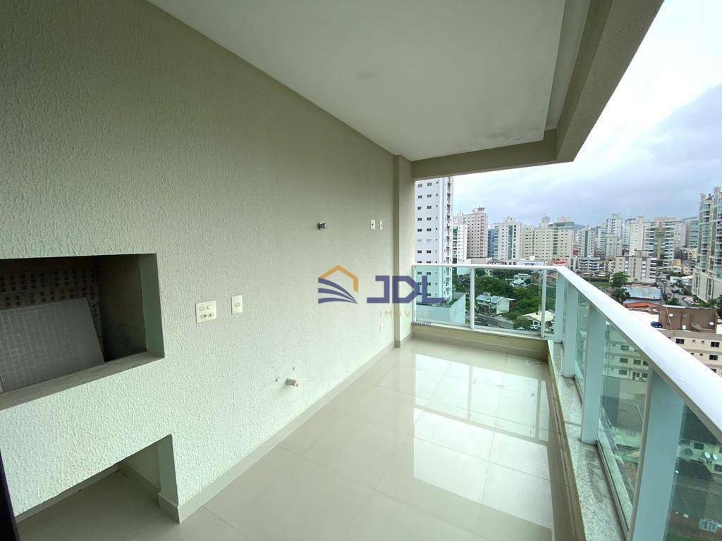 Apartamento à venda com 3 quartos, 100m² - Foto 1