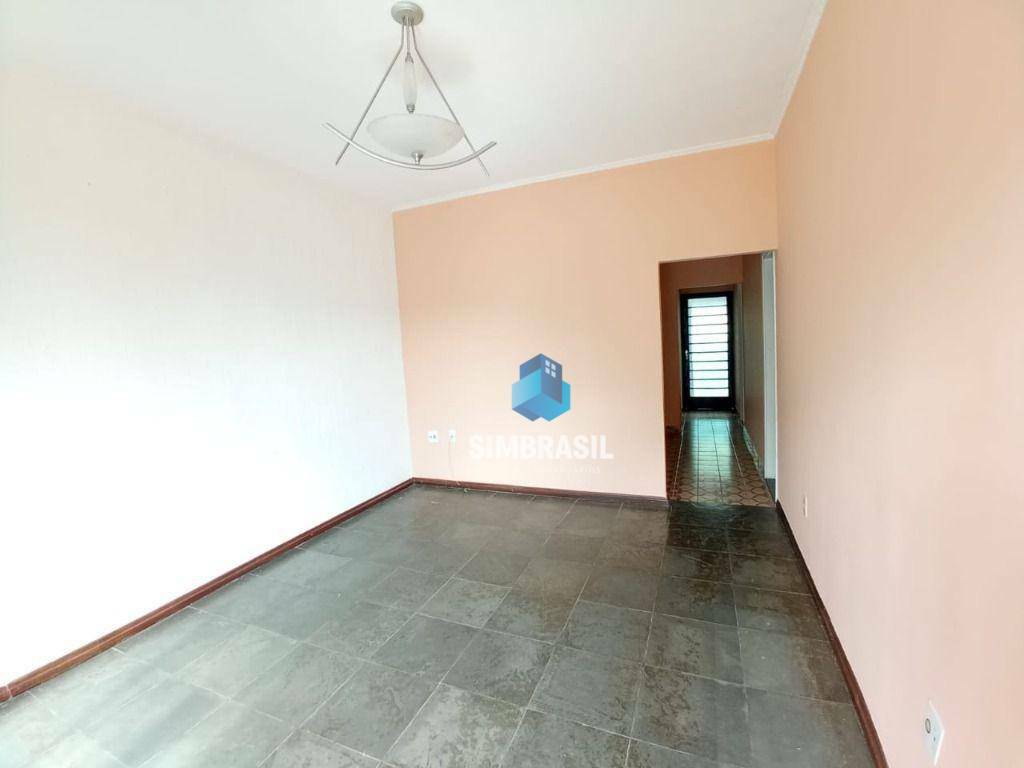 Casa à venda com 4 quartos, 220m² - Foto 3