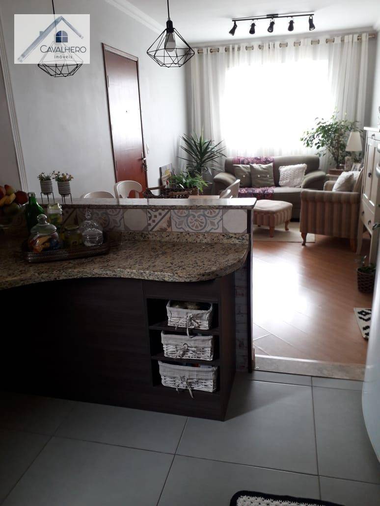 Apartamento à venda com 2 quartos, 62m² - Foto 3