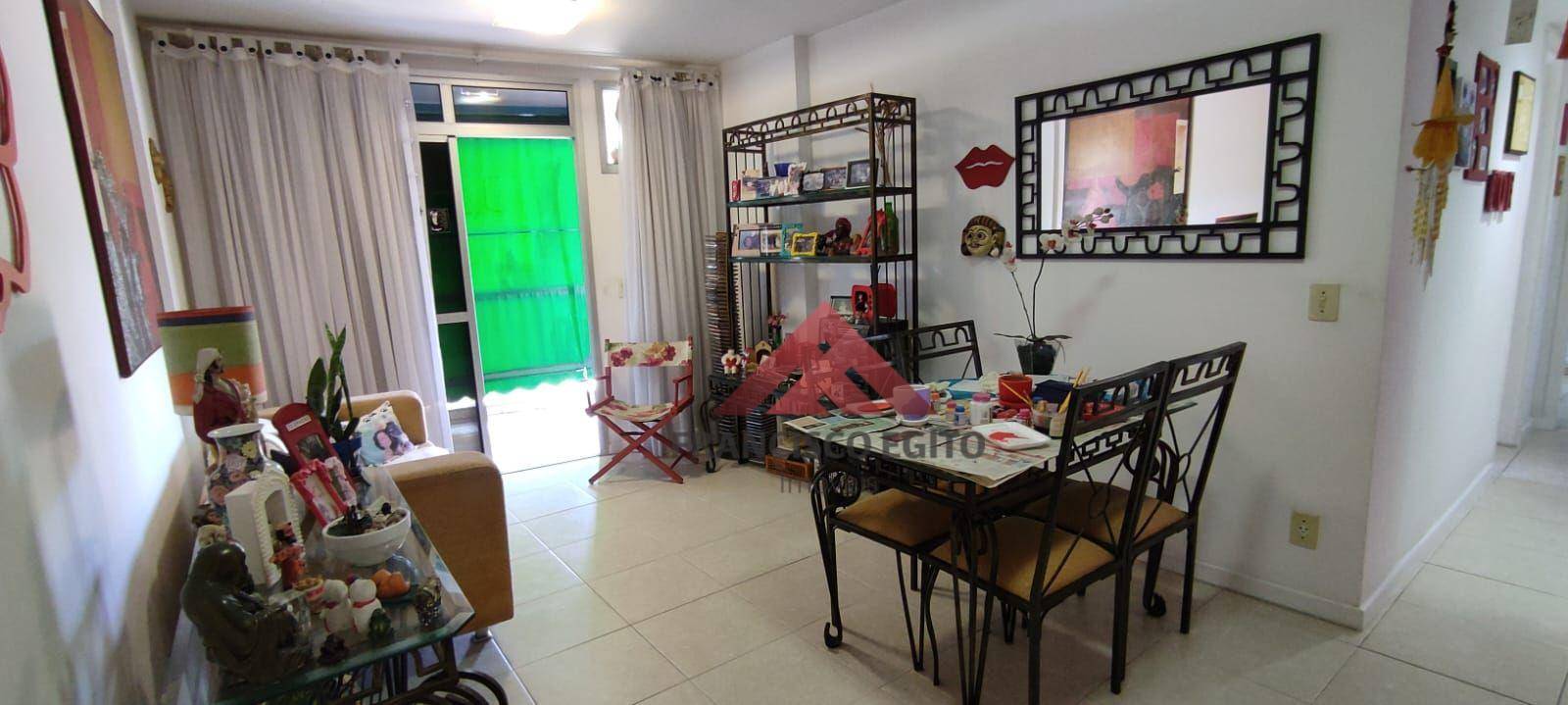 Apartamento à venda com 2 quartos, 70m² - Foto 3