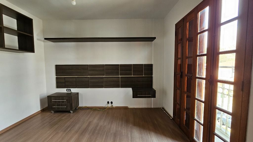 Casa de Condomínio à venda com 4 quartos, 270m² - Foto 28