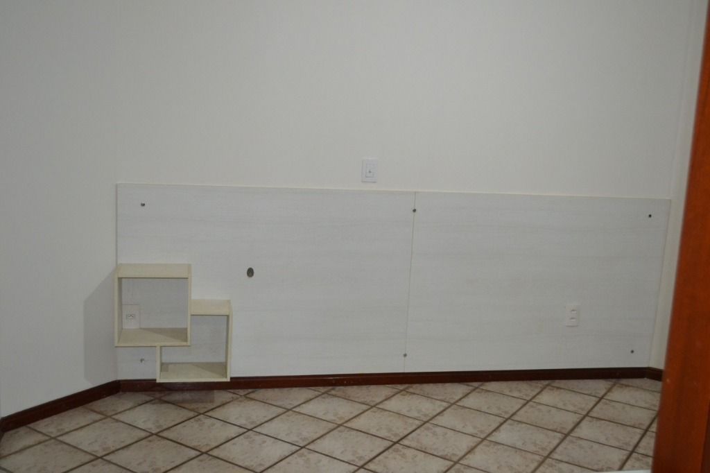 Casa para alugar com 3 quartos, 380m² - Foto 10