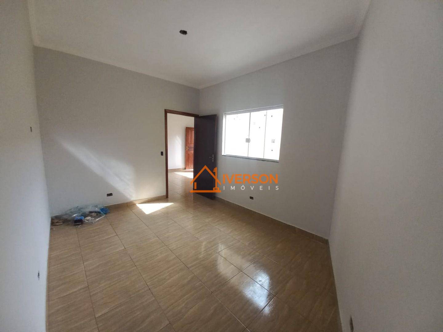 Casa à venda com 2 quartos, 66m² - Foto 12