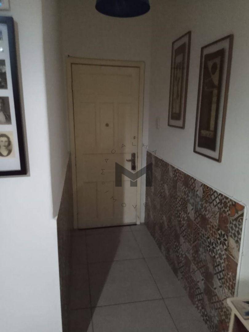 Apartamento à venda com 3 quartos, 130m² - Foto 14