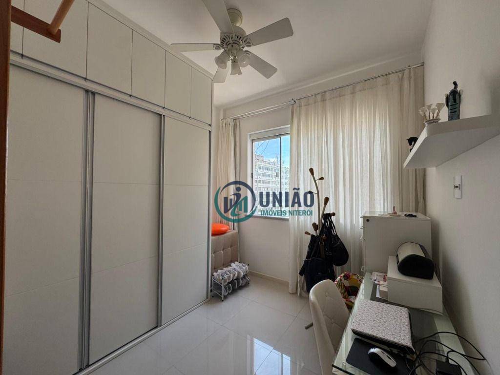 Apartamento à venda com 2 quartos, 72m² - Foto 18