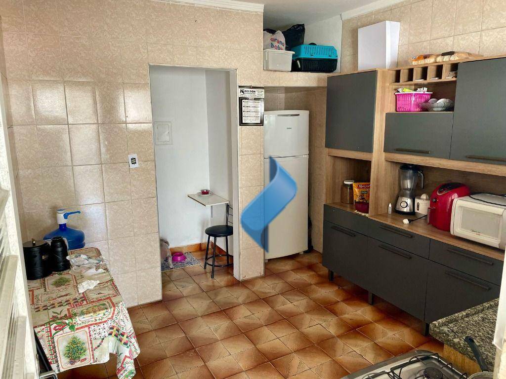 Casa à venda com 2 quartos, 199m² - Foto 8