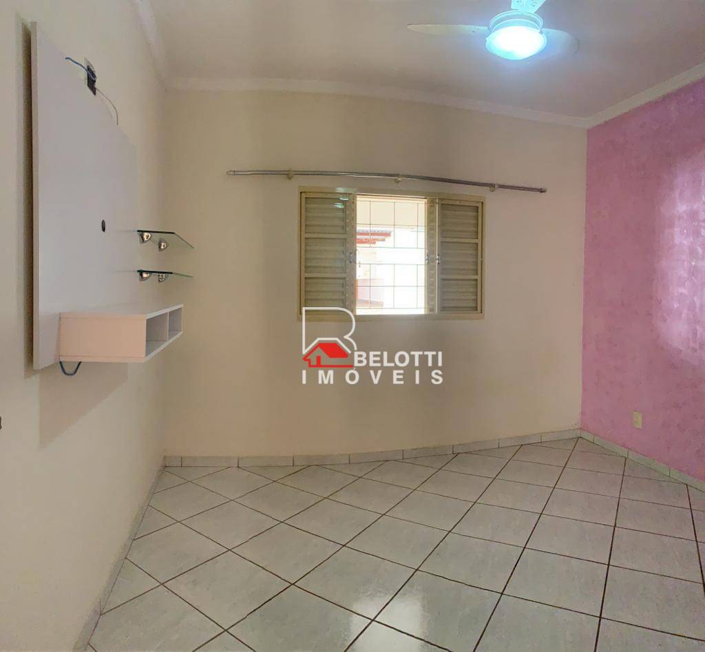 Casa à venda com 3 quartos, 200m² - Foto 5