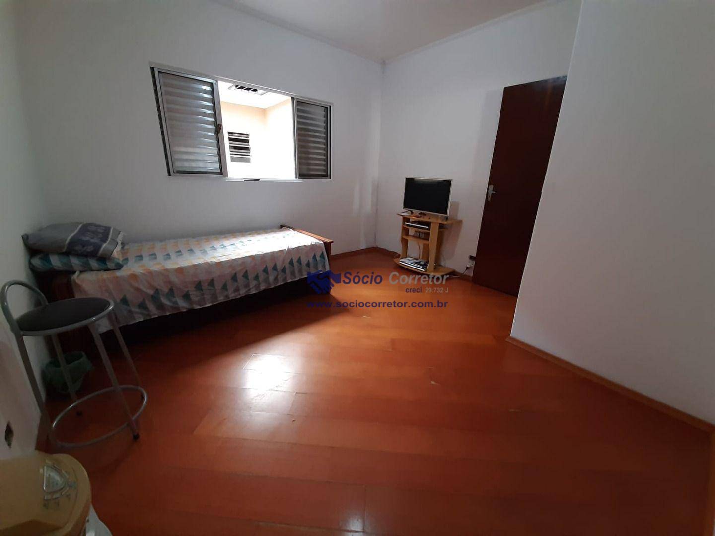 Casa à venda com 3 quartos, 366m² - Foto 15