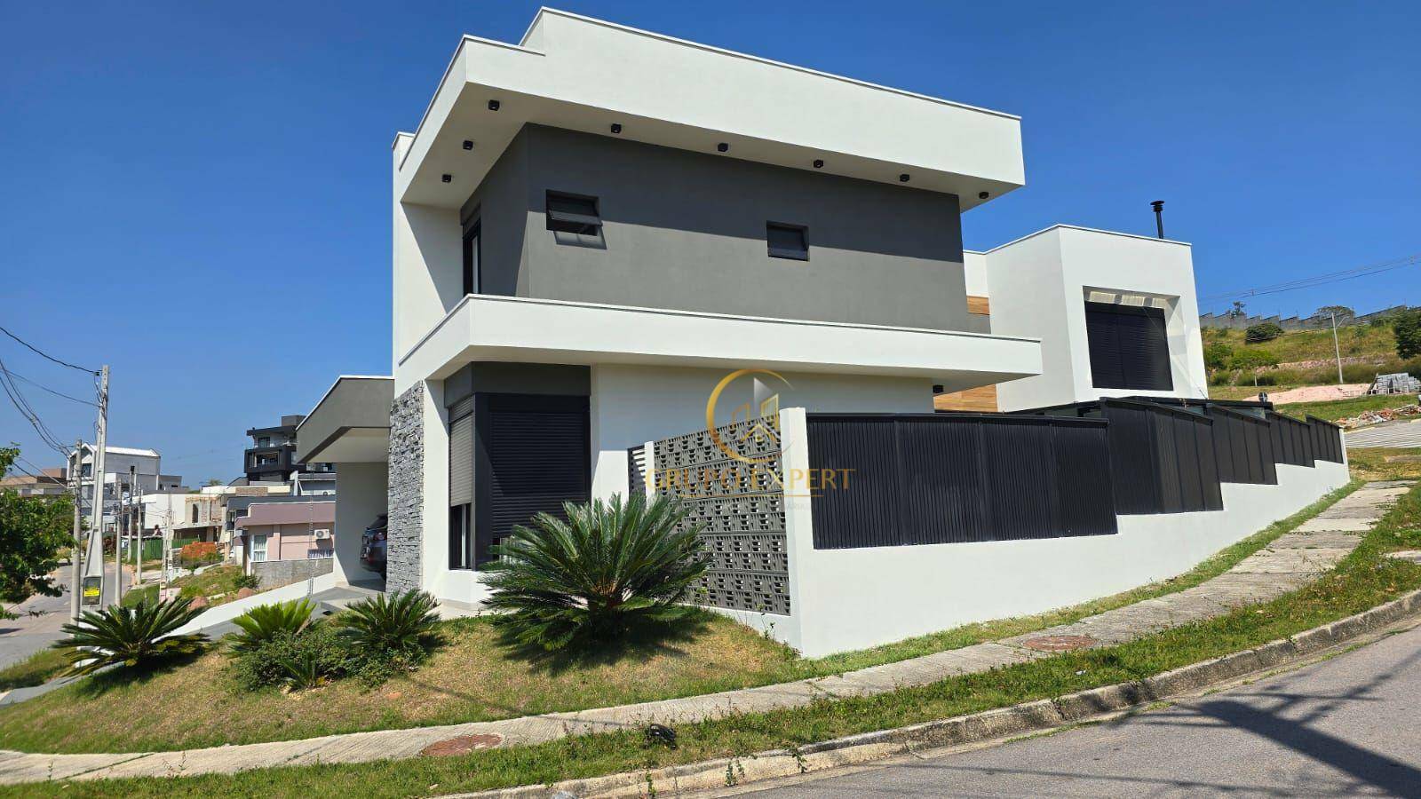 Sobrado à venda com 3 quartos, 256m² - Foto 4