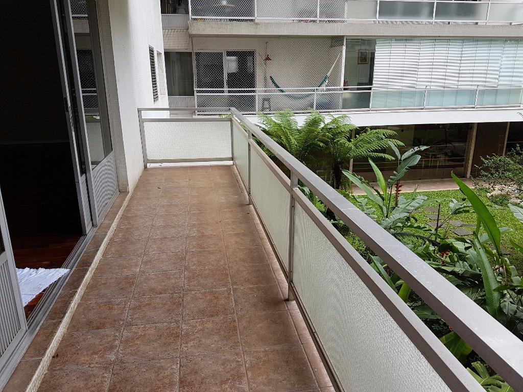 Apartamento à venda com 3 quartos, 156m² - Foto 1