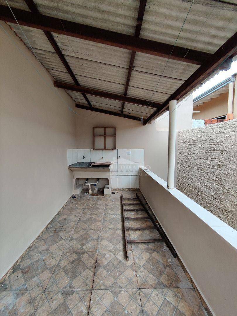 Casa à venda com 4 quartos, 150m² - Foto 12