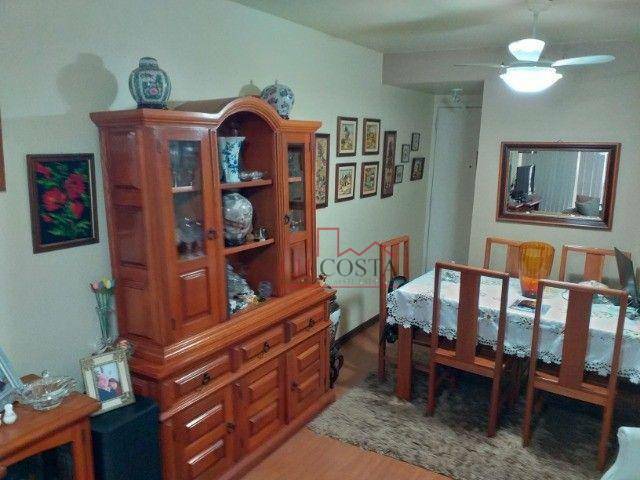 Apartamento à venda com 2 quartos, 70m² - Foto 3