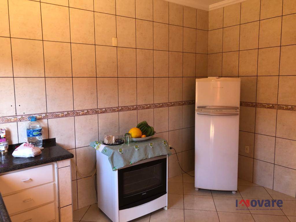 Sobrado à venda com 3 quartos, 240m² - Foto 8