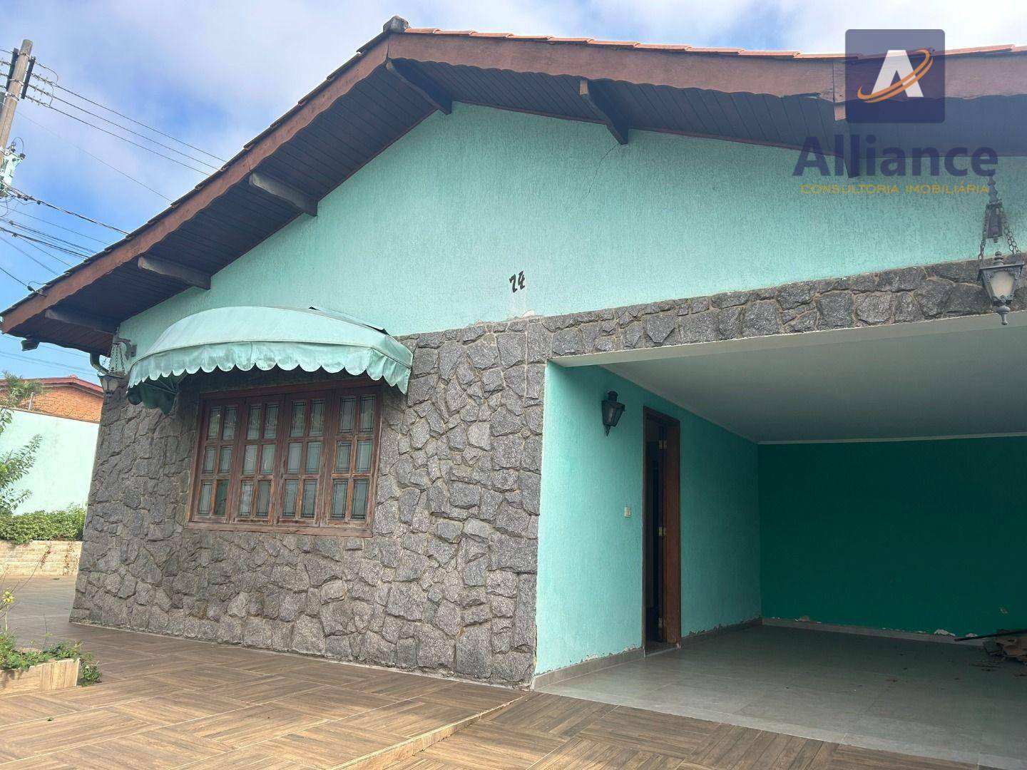 Casa para alugar com 3 quartos, 193m² - Foto 2