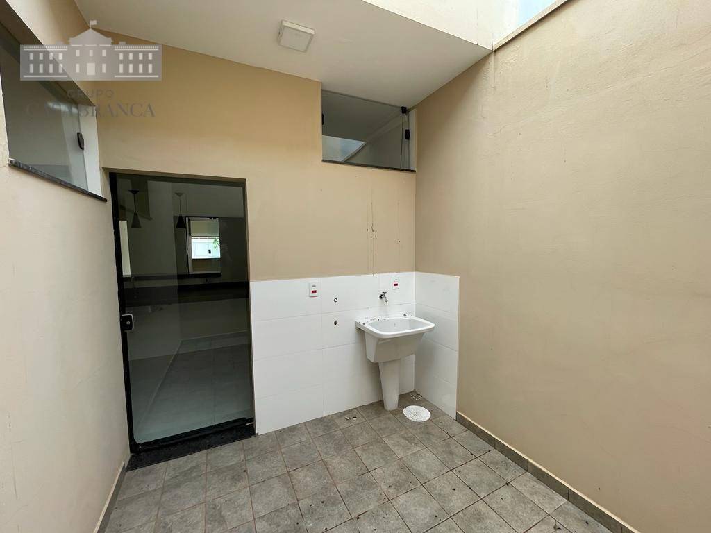 Casa à venda com 3 quartos, 146m² - Foto 11