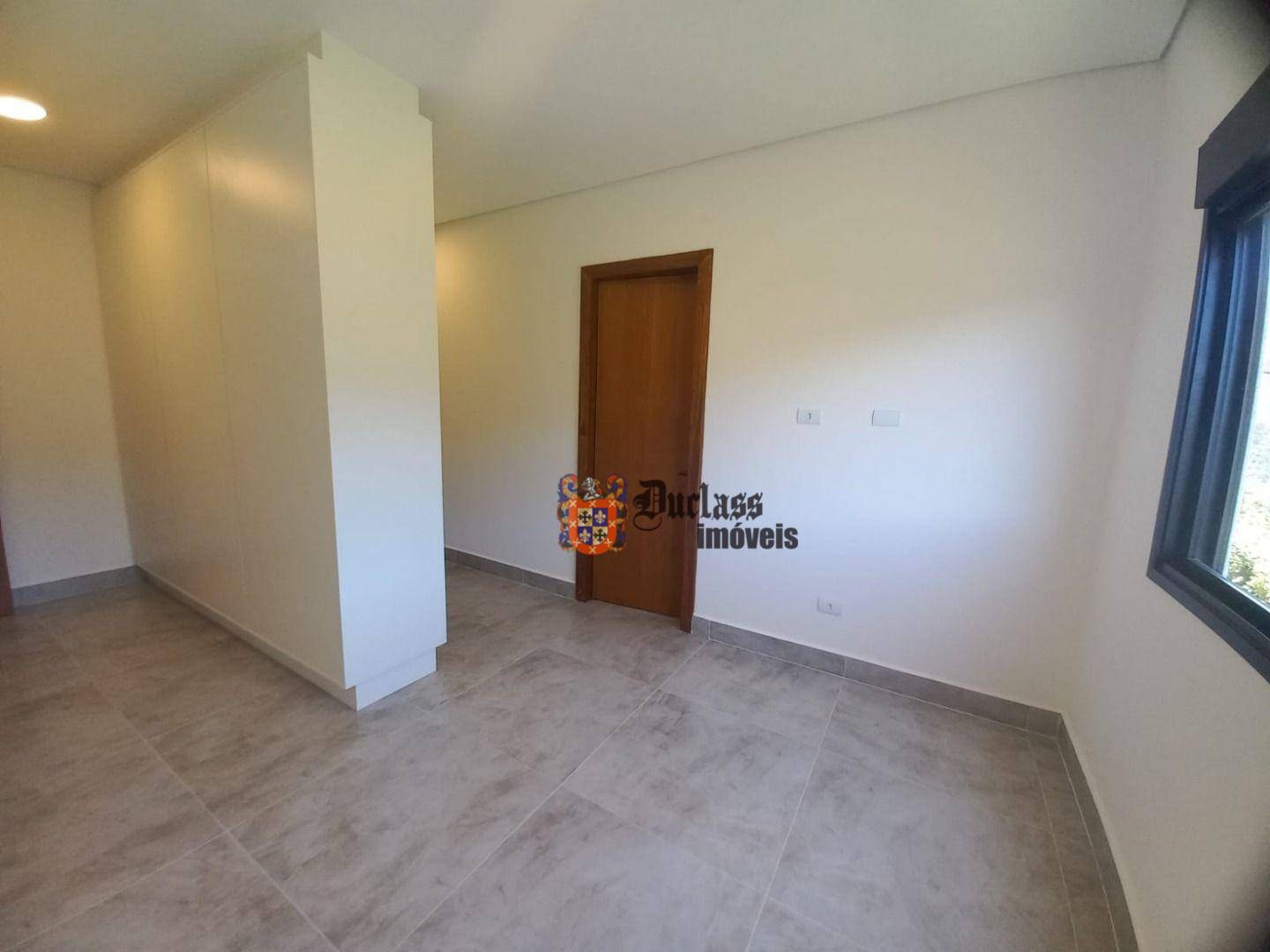 Casa de Condomínio para alugar com 4 quartos, 390m² - Foto 77