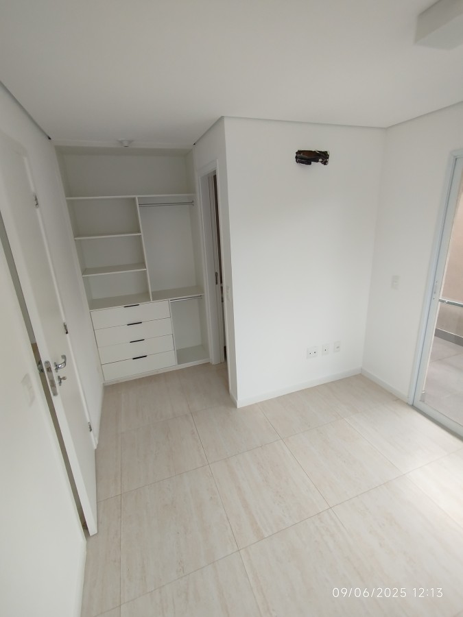 Casa de Condomínio para alugar com 3 quartos, 215m² - Foto 32