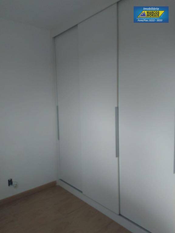 Apartamento à venda com 2 quartos, 57m² - Foto 17