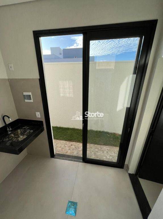 Casa de Condomínio à venda com 3 quartos, 206m² - Foto 25