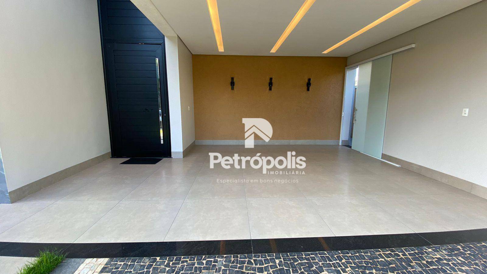 Sobrado à venda com 3 quartos, 307m² - Foto 2