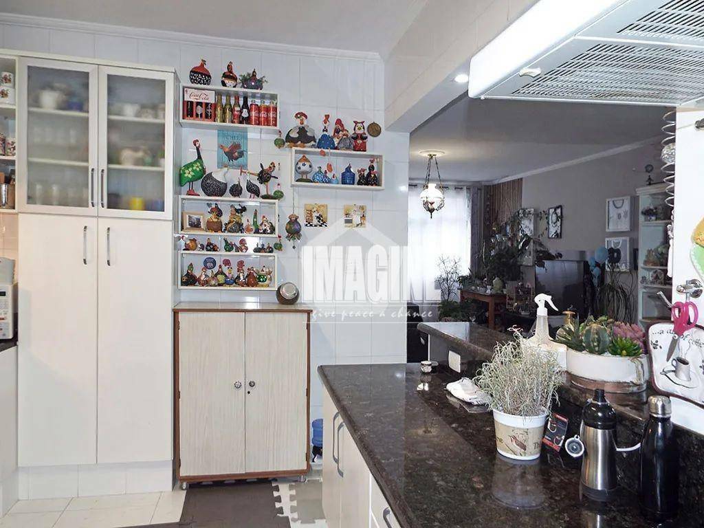 Apartamento à venda com 3 quartos, 119m² - Foto 27