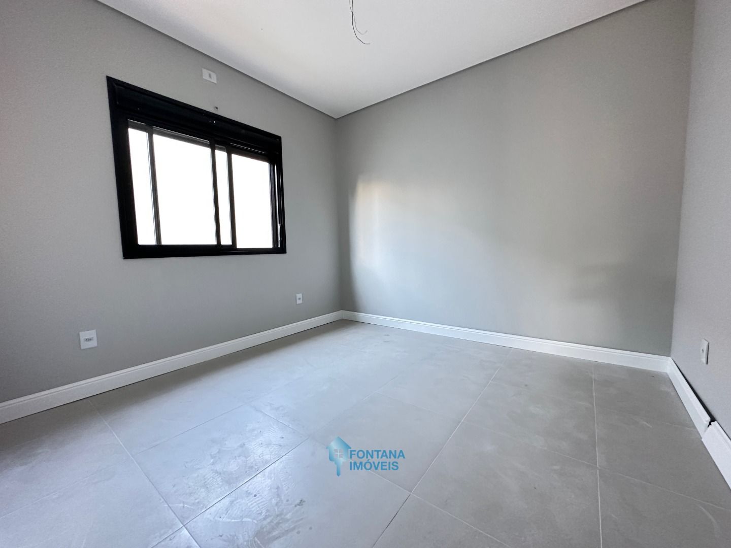 Casa à venda com 3 quartos, 88m² - Foto 10