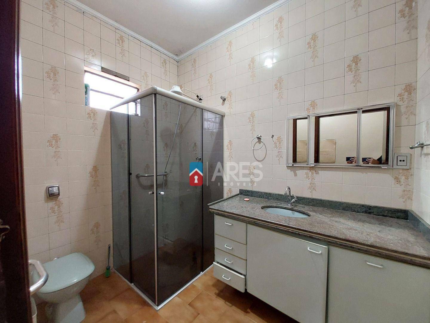 Casa à venda com 5 quartos, 121m² - Foto 11