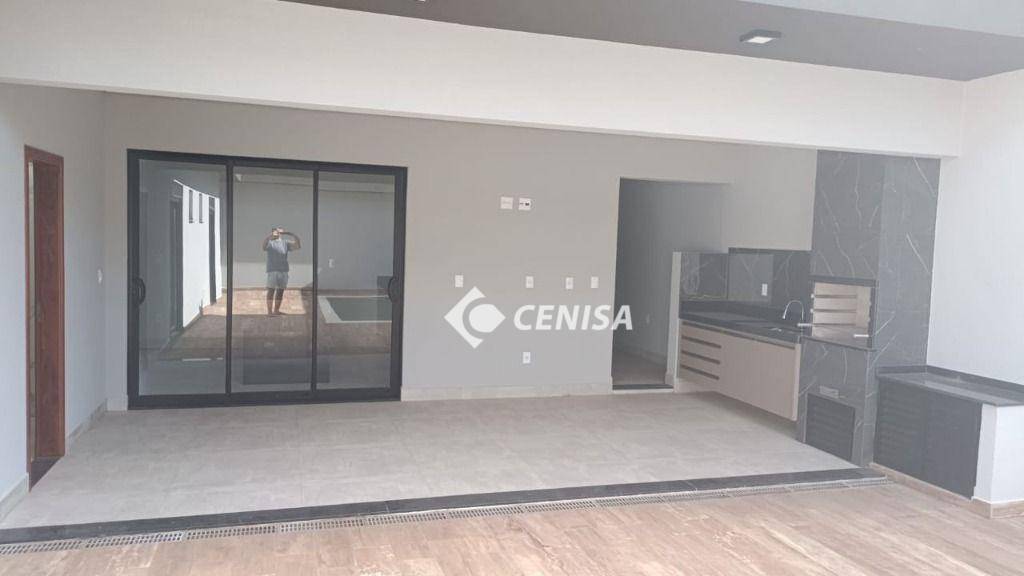 Casa de Condomínio à venda com 3 quartos, 215m² - Foto 3