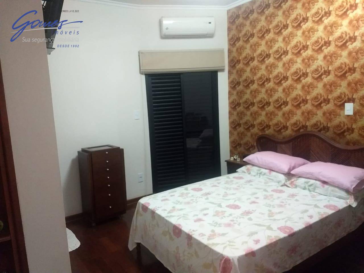 Apartamento à venda com 4 quartos, 200m² - Foto 19