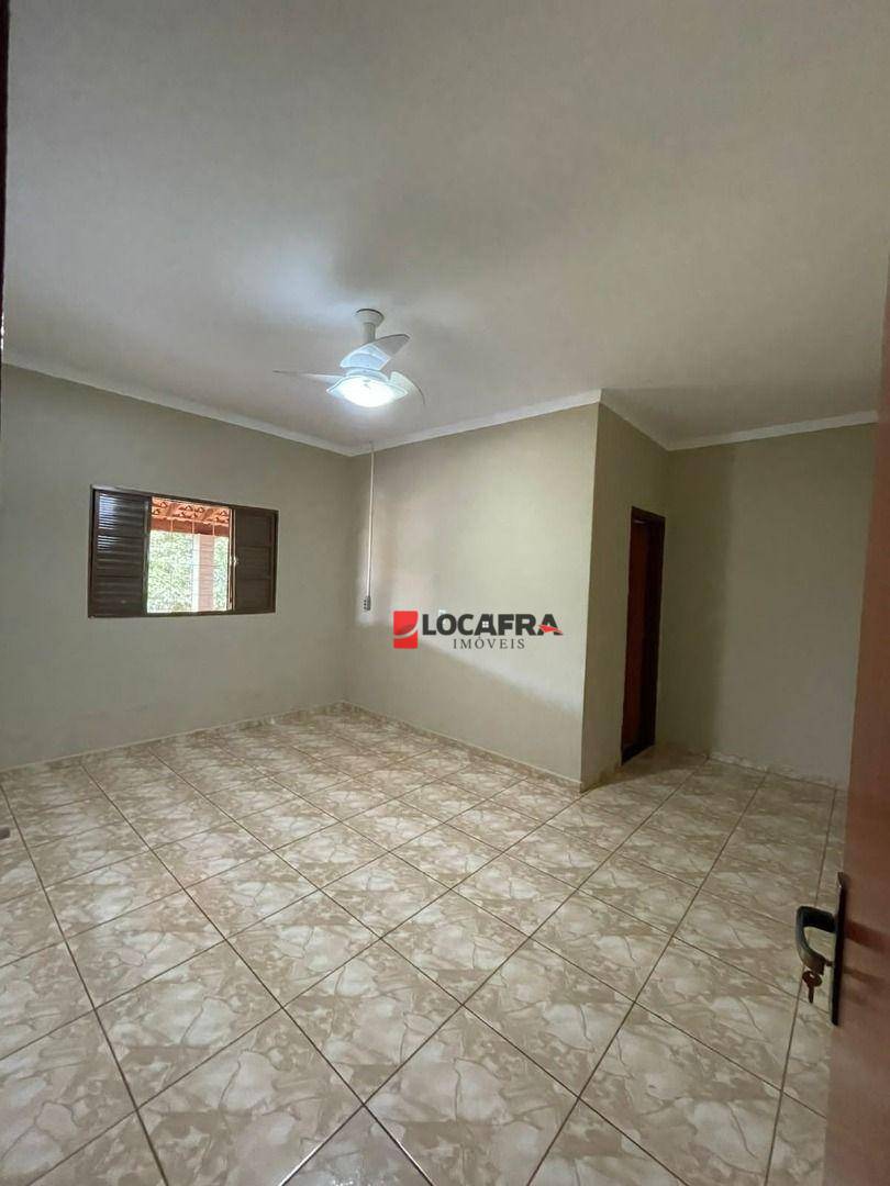 Chácara à venda com 3 quartos, 619m² - Foto 11