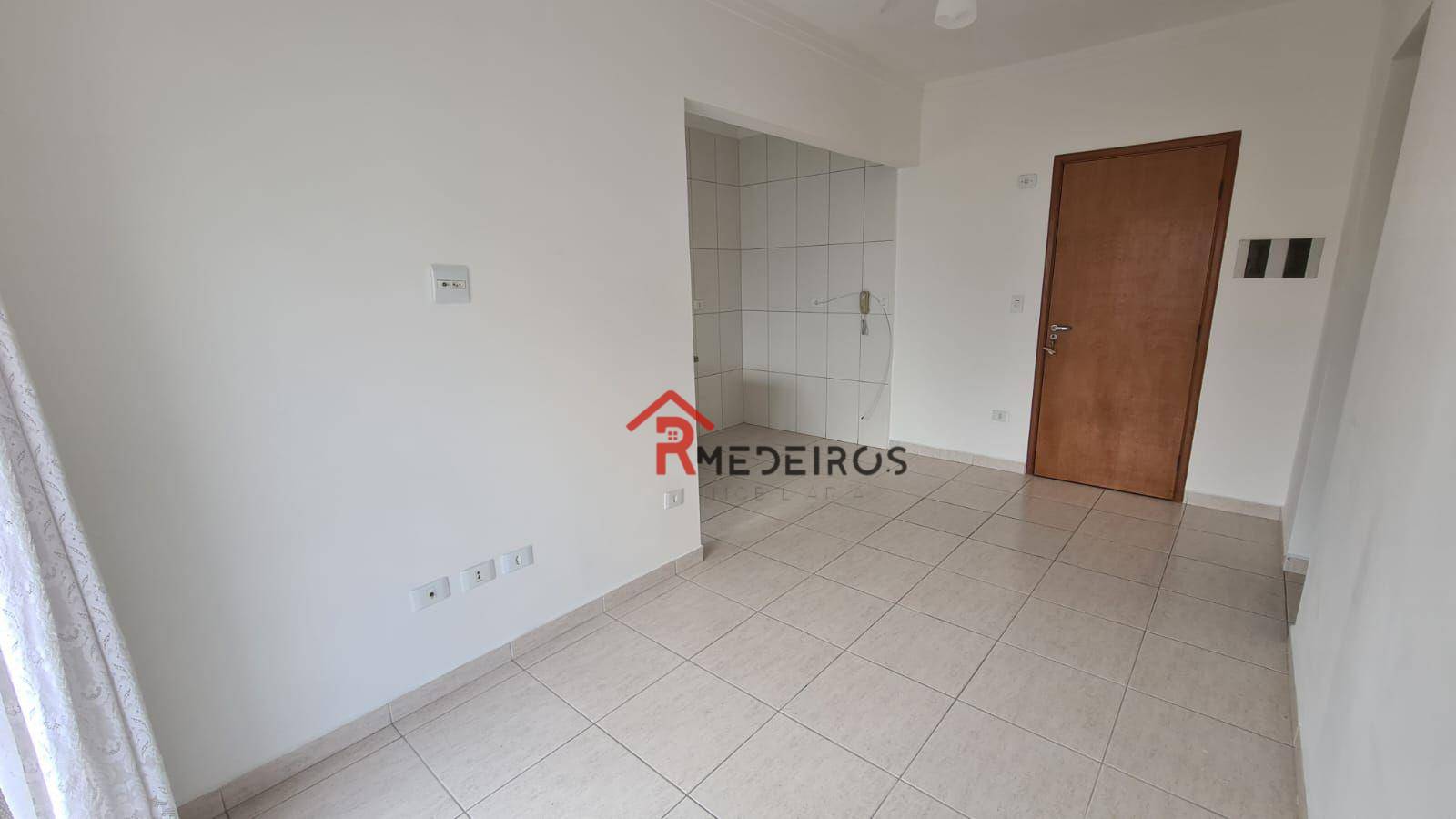 Apartamento à venda com 1 quarto, 45m² - Foto 3