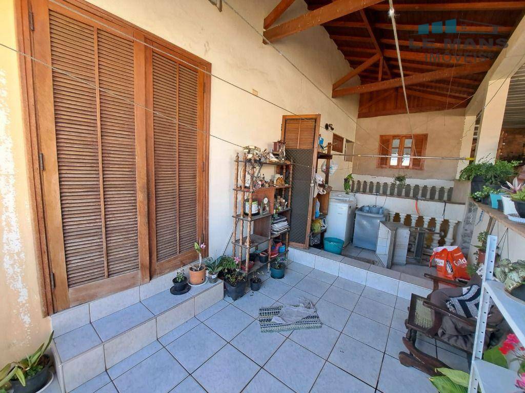 Casa à venda com 4 quartos, 154m² - Foto 15