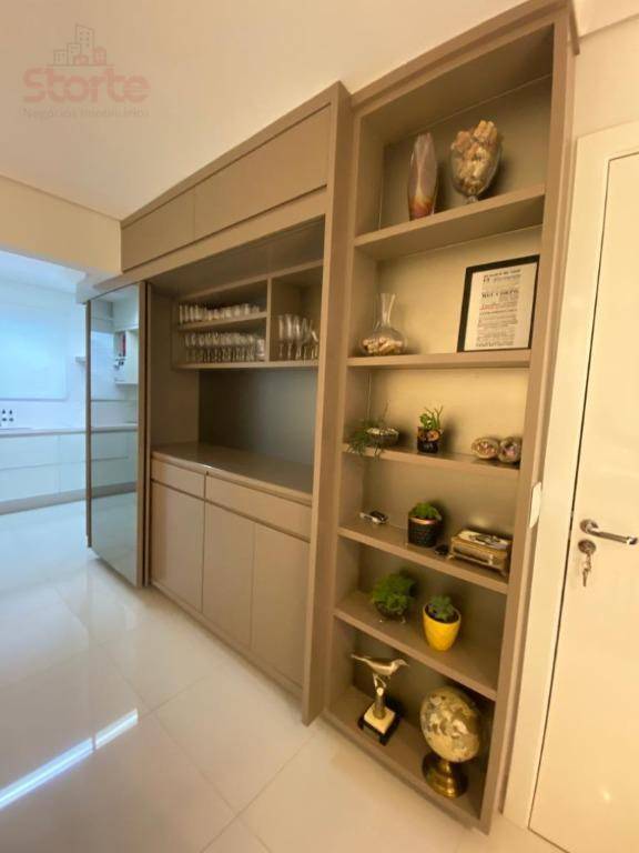 Apartamento à venda com 2 quartos, 98m² - Foto 17