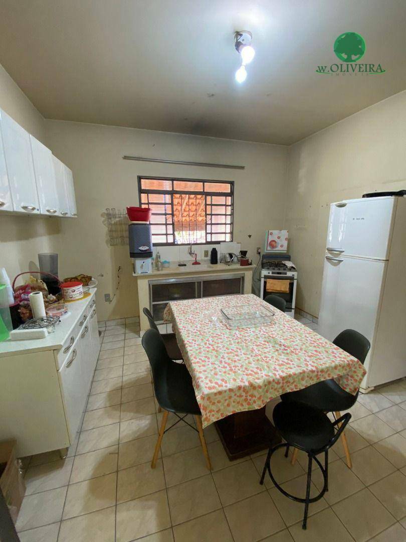 Sítio à venda com 2 quartos, 220m² - Foto 23