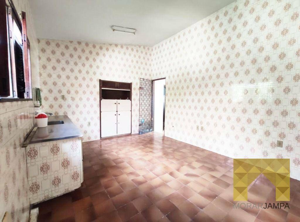 Casa à venda com 4 quartos, 330m² - Foto 21