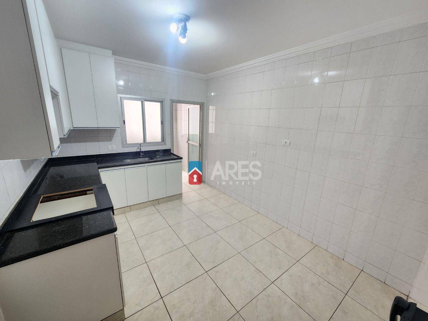 Apartamento para alugar com 3 quartos, 110m² - Foto 4