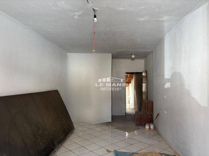 Casa, 1 quarto, 85 m² - Foto 2