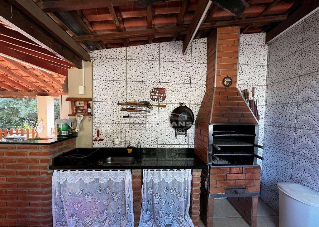 Chácara à venda com 2 quartos, 240m² - Foto 12