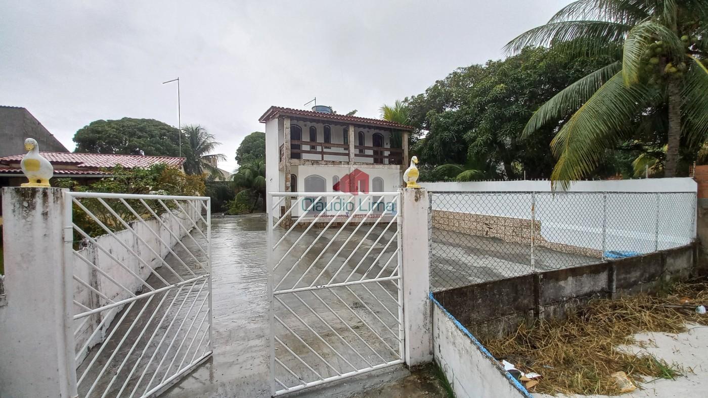 Casa à venda com 2 quartos, 115m² - Foto 1
