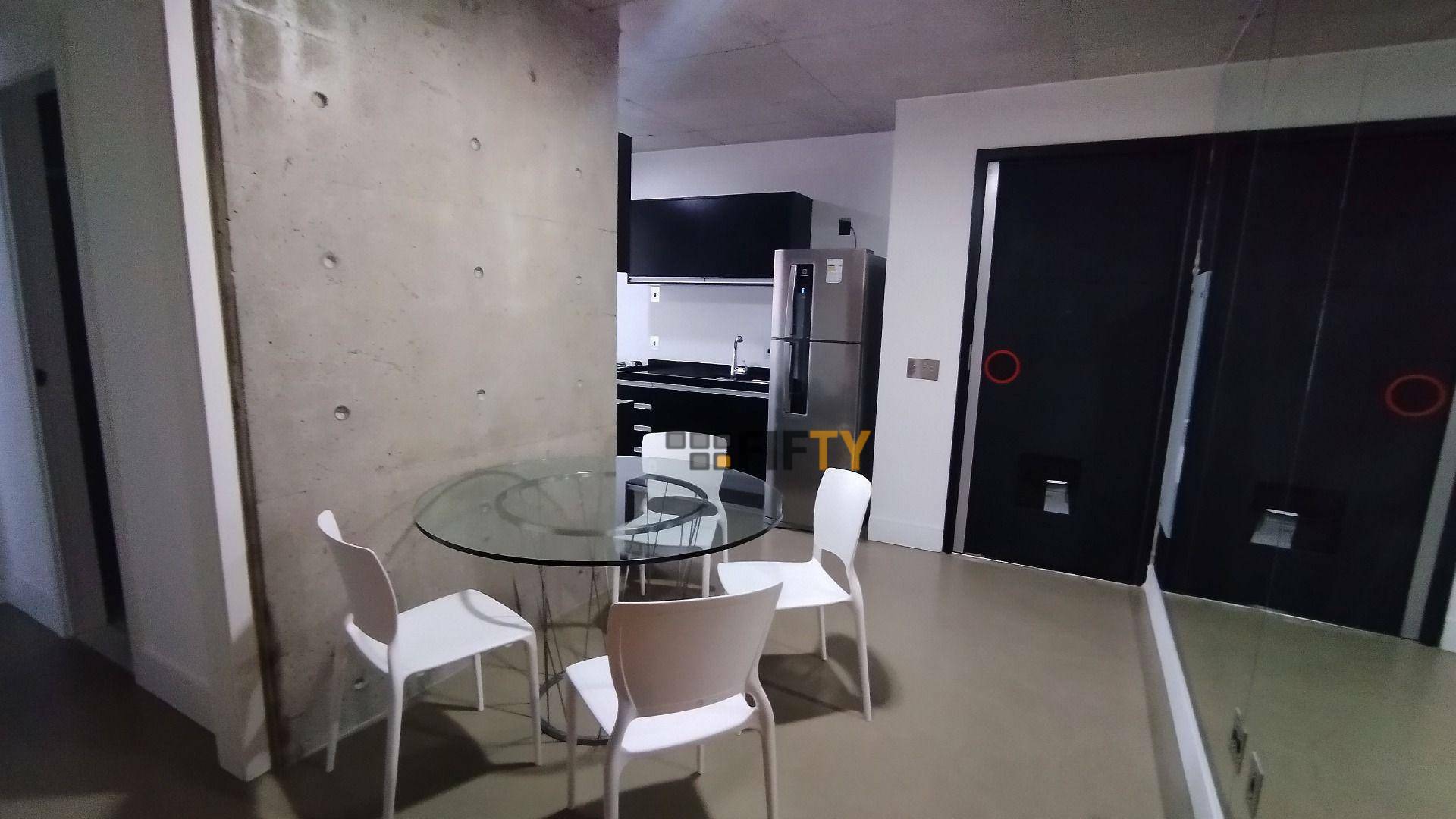 Apartamento para alugar com 2 quartos, 70m² - Foto 11