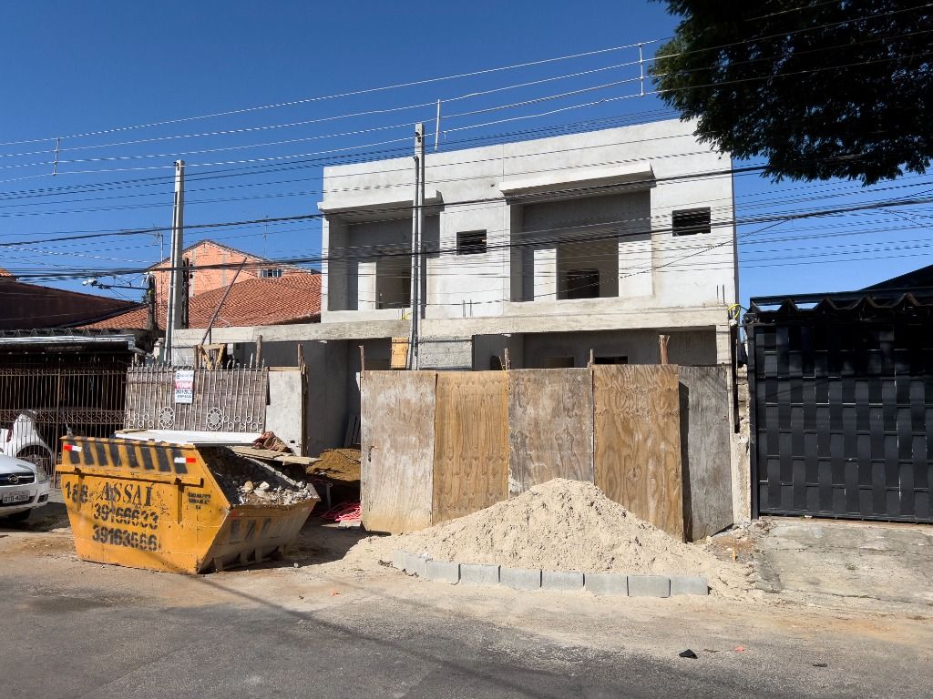 Sobrado à venda com 3 quartos, 150m² - Foto 1