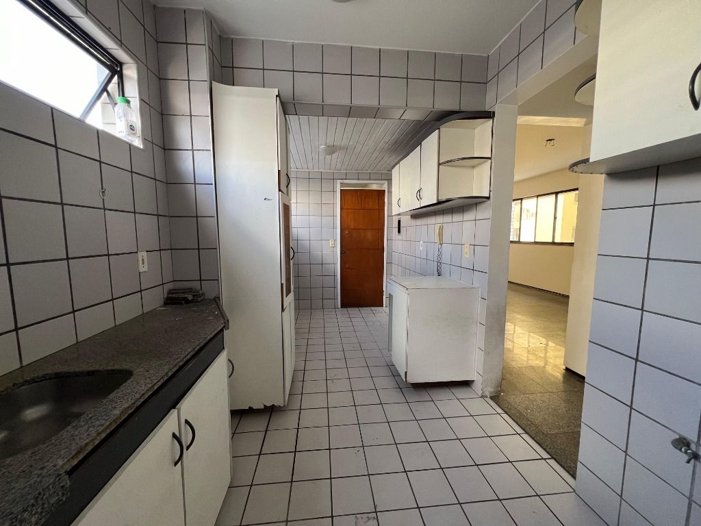 Apartamento à venda com 3 quartos, 100m² - Foto 5