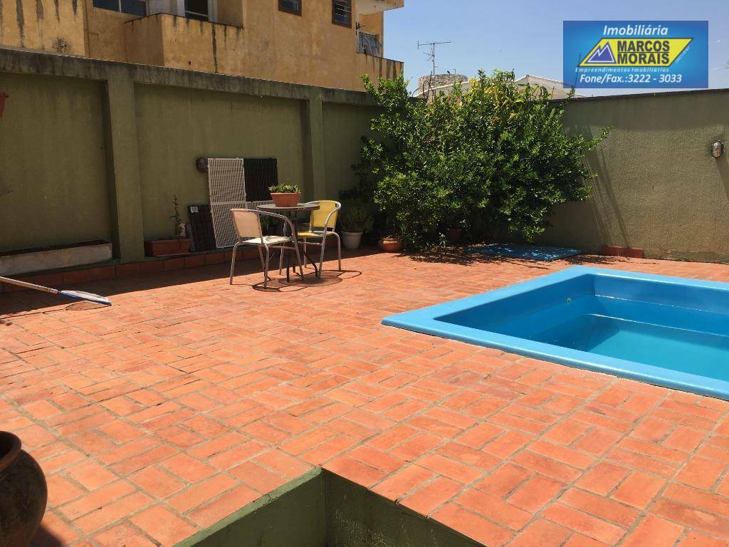 Casa à venda e aluguel com 3 quartos, 180m² - Foto 35