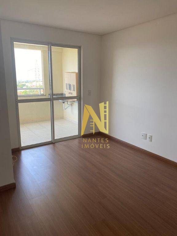 Apartamento à venda com 3 quartos, 123m² - Foto 3