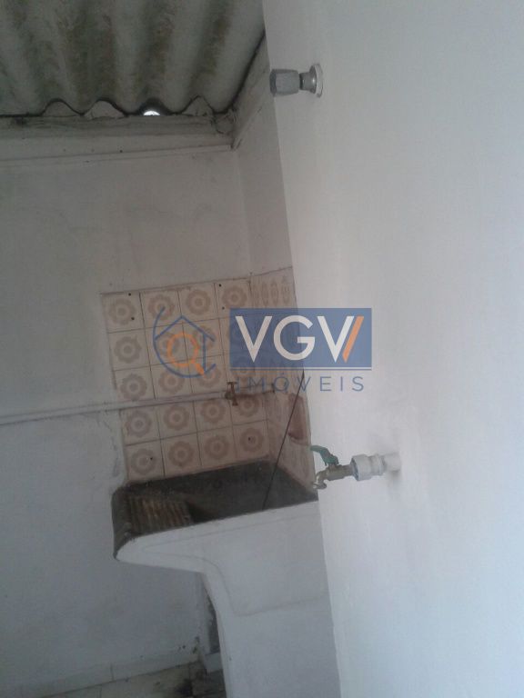 Casa à venda e aluguel com 3 quartos, 200m² - Foto 15