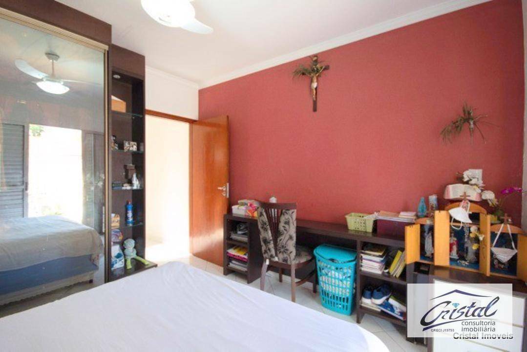 Casa à venda com 3 quartos, 191m² - Foto 8