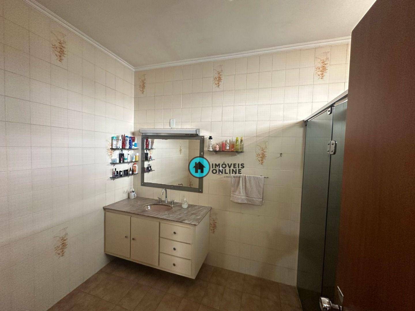 Casa à venda com 3 quartos, 204m² - Foto 14