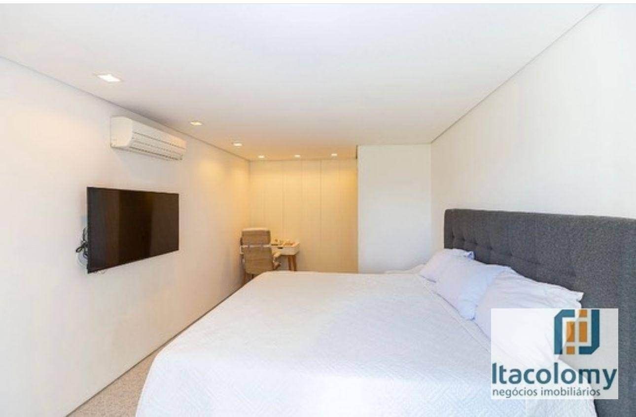 Apartamento à venda com 3 quartos, 258m² - Foto 3